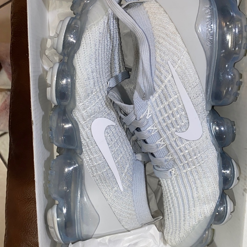 Women’s Vapormax in good condition